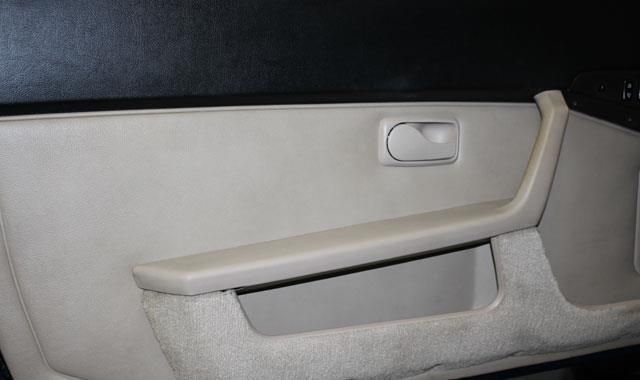 1985 Porsche 944 Base Trim